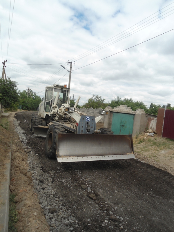 В Заводском районе проводят капитальный ремонт дорог